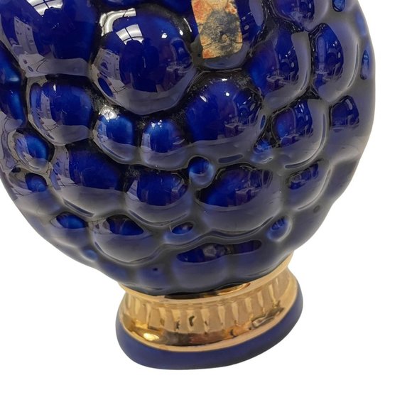 Vintage Jim Beam Ceramic Liquor Decanter Blue Grape Cluster Gold Trim 1963 - Picture 10 of 11